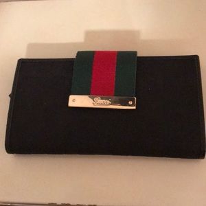NWOT Authentic Gucci Wallet